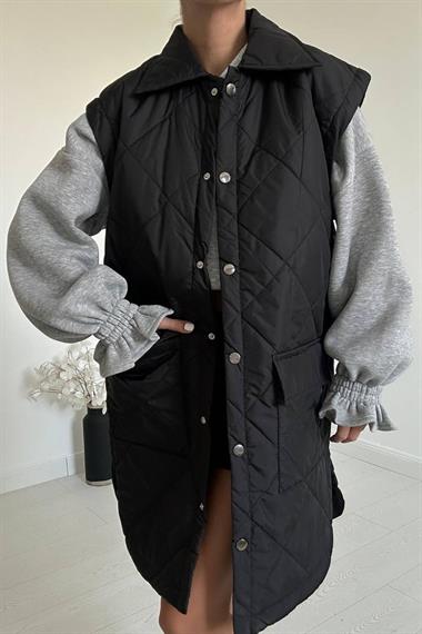 Siyah Cepli Kapitone Uzun Yelek