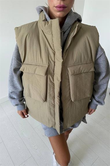 Bej Cepli ve Çıtçıtlı Şişme Yelek