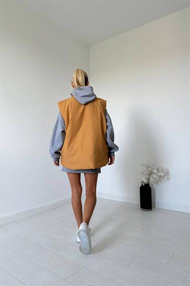 Kamel Cepli ve Çıtçıtlı Şişme Yelek