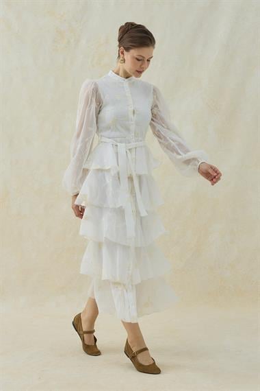 Ekru Çiçek Nakış Detaylı Kat Kat Şifon Elbise