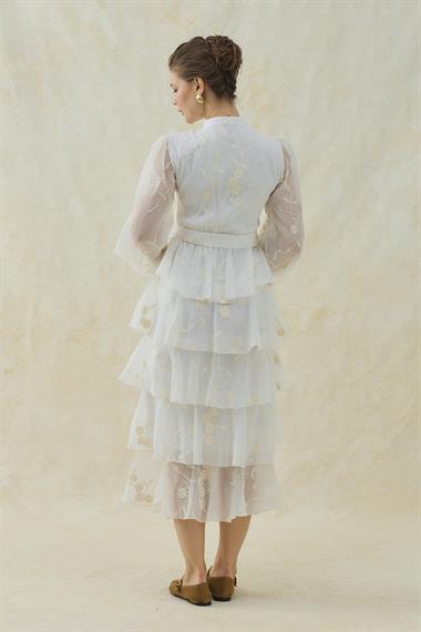 Ekru Çiçek Nakış Detaylı Kat Kat Şifon Elbise