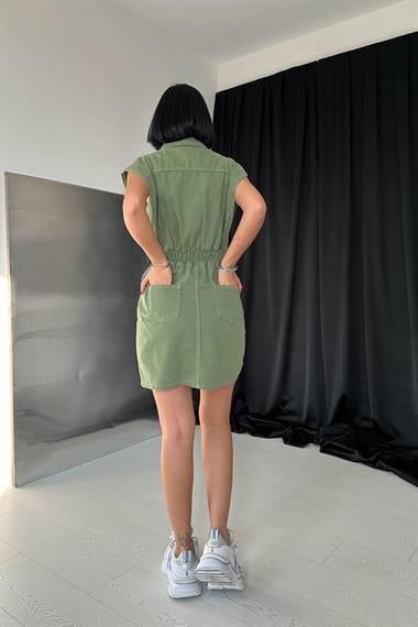 Yeşil Çıtçıtlı Kısa Elbise