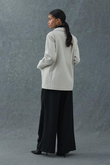 Bej Çizgili Oversize Ceket