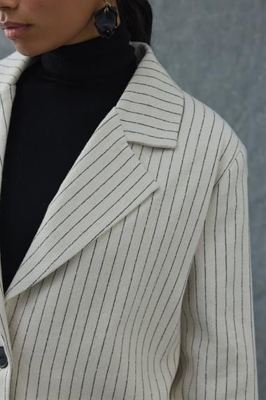 Bej Çizgili Oversize Ceket