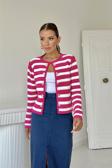 Fuşya Çizgili ve Düğmeli Triko Kazak
