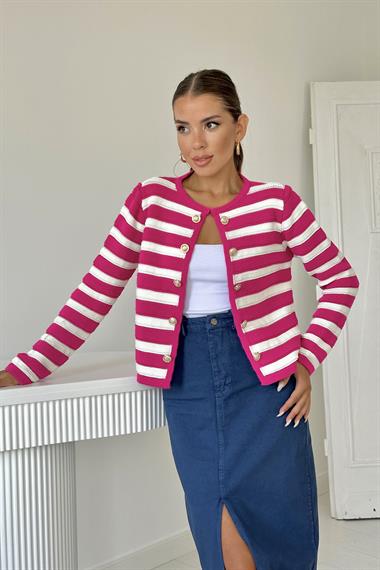 Fuşya Çizgili ve Düğmeli Triko Kazak
