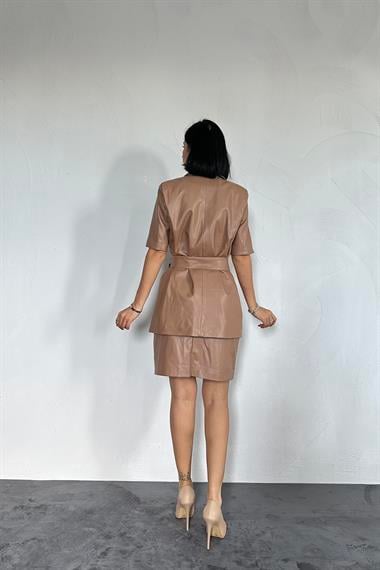 Taba Deri Ceket ve Etek Takım