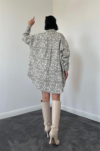 Siyah Desenli Çıtçıtlı Gömlek