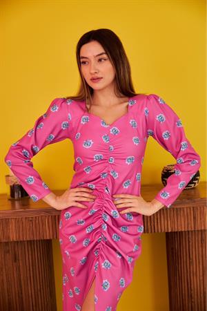 Desenli ve Büzgülü Elbise