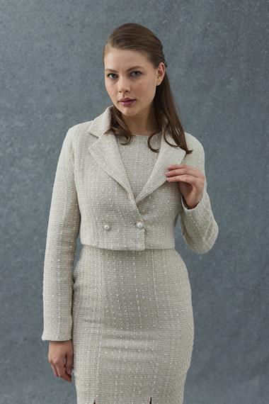 Bej Düğmeli Ceket ve Elbise Takım