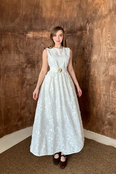 Ekru 3d Brode Detaylı Elbise