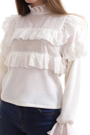 Beyaz Brodeli Kat Kat Bluz