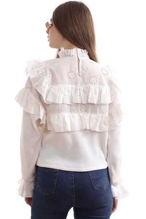 Beyaz Brodeli Kat Kat Bluz