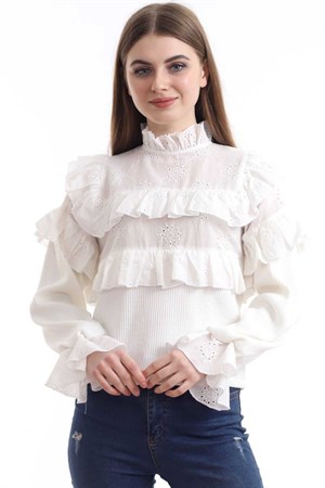 Beyaz Brodeli Kat Kat Bluz