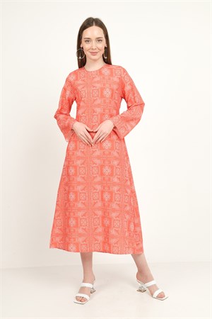 Kırmızı Desenli Boyundan Bağlamalı Elbise