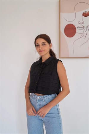 Siyah Kısa Kapitone Yelek