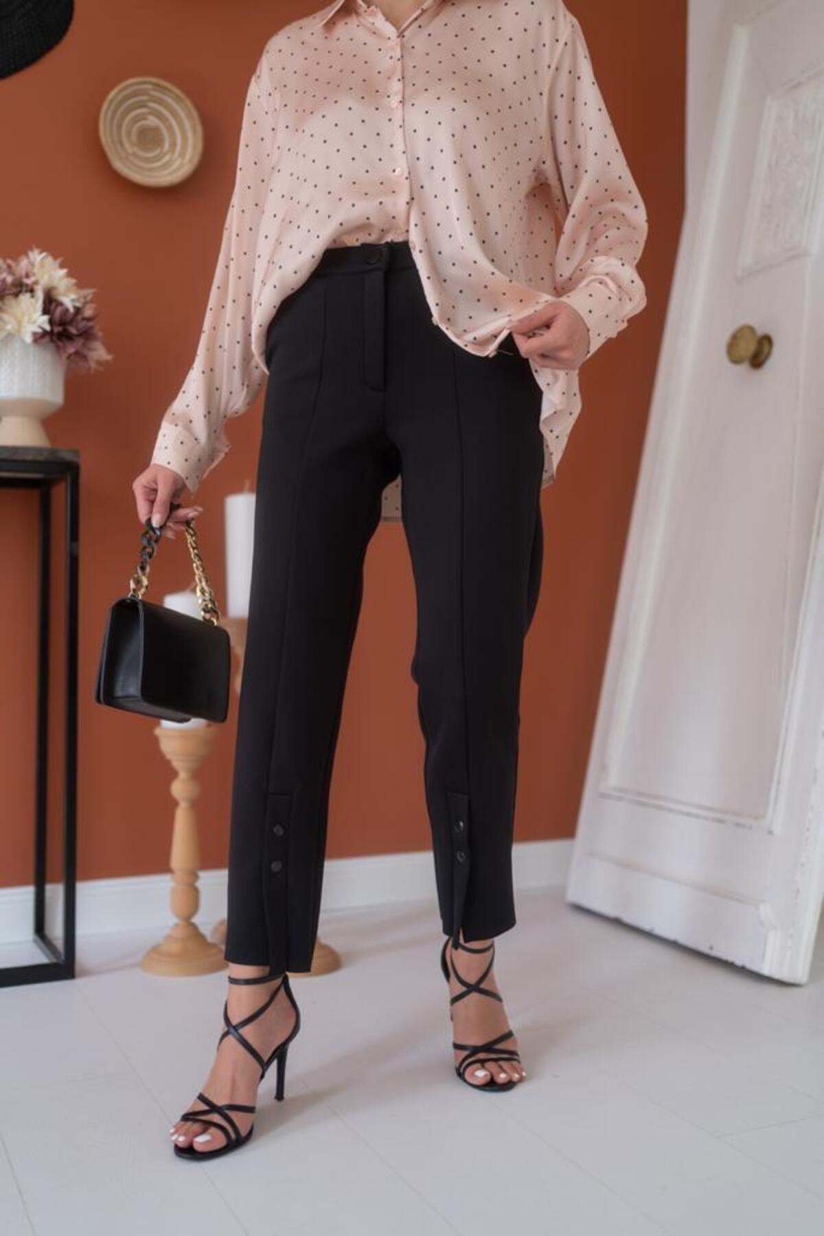 Paça Çıt Çıt Detay Scuba Pantolon