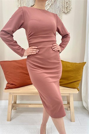 Pudra Yırtmaçlı ve Büzgülü Elbise