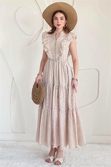 Bej Fırfırlı Düğmeli Elbise