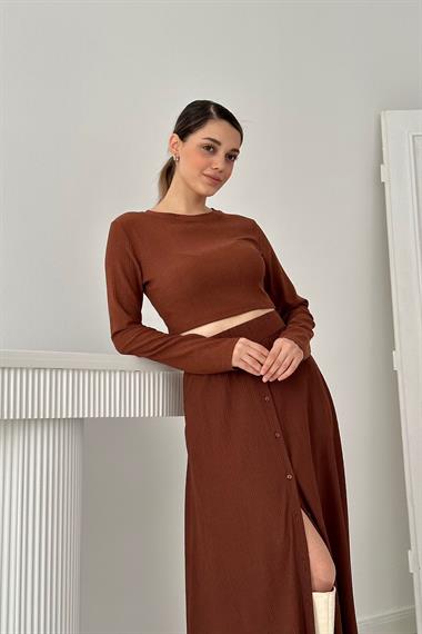 Kahverengi Fitilli Bluz ve Etek Takım