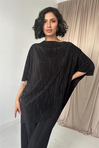 Ribbed T-Shirt and Trouser Set