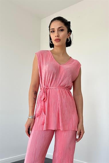 Pembe Fitilli V Yaka Takım