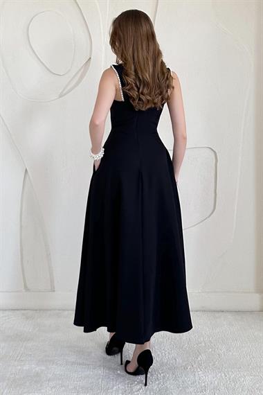 Siyah Fiyonk Detaylı Garnili Elbise