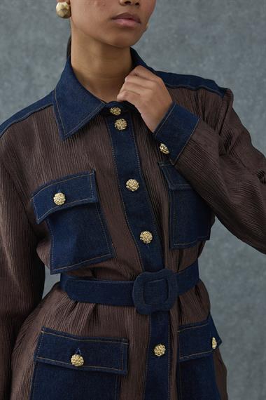 Kahverengi Garnili Cepli Gömlek ve Pantolon Takım