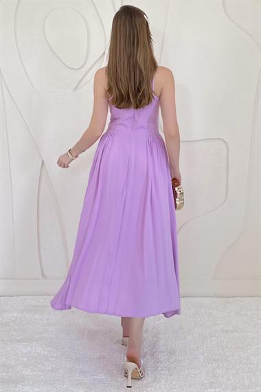 Lila Göğüs Kuplu Asklı Midi Elbise