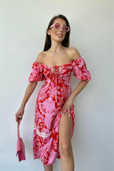 Pembe Göğüsten Bağlamalı Elbise