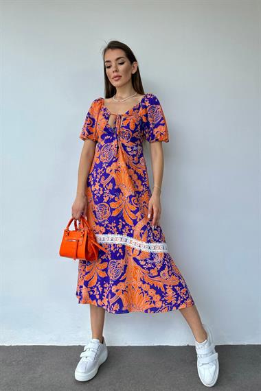 Turuncu Göğüsten Bağlamalı Elbise
