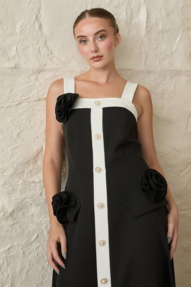 Siyah Güllü Askılı Elbise