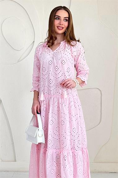 Pembe Astarlı Hakim Yaka Brode Elbise