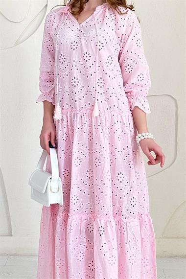 Pembe Astarlı Hakim Yaka Brode Elbise