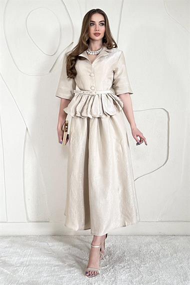 Bej İnce Kemer Detaylı Fıfırlı Ceket Etek Takım