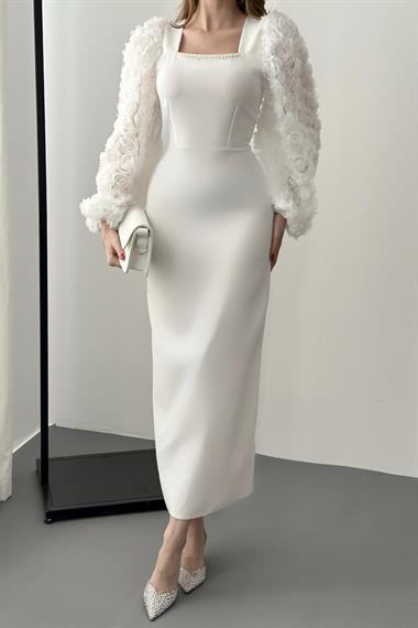 Ekru İncili Kare Yaka Kolları Gül Detaylı Elbise