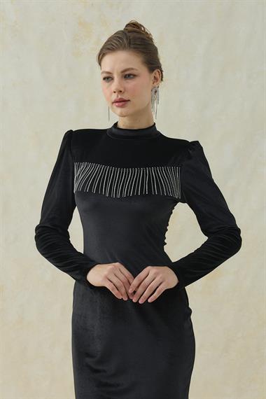 Siyah Işıltı Detaylı Midi Boy Kadife Elbise