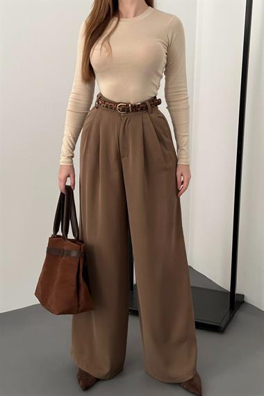 Kahverengi Pileli Comfort Pantolon