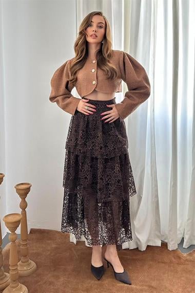 Kat Kat Detaylı Astarlı Dantel Etek