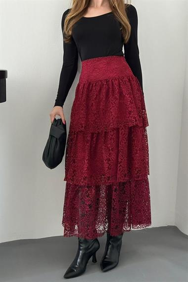 Kat Kat Detaylı Astarlı Dantel Etek
