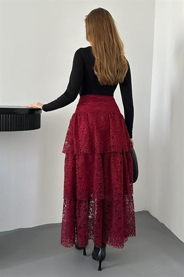 Kat Kat Detaylı Astarlı Dantel Etek