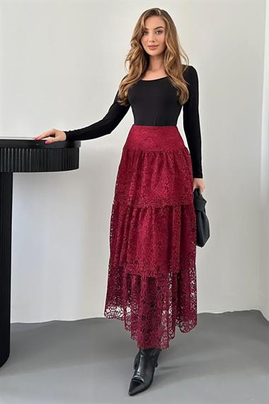 Kat Kat Detaylı Astarlı Dantel Etek
