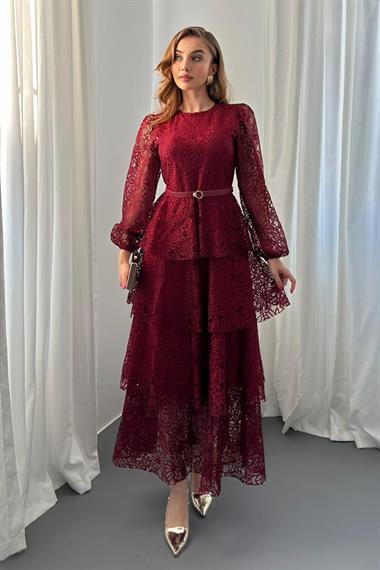 Bordo Kemer Detaylı Astarlı Kat Kat Dantel Elbise