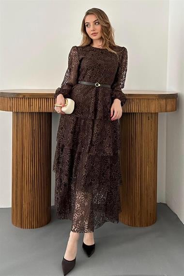 Kahverengi Kemer Detaylı Astarlı Kat Kat Dantel Elbise