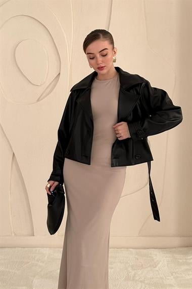 Siyah Kemerli Deri Ceket