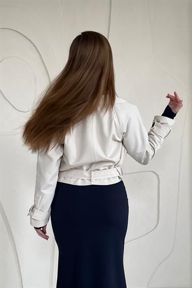 Vizon Kemerli Kısa Trençkot