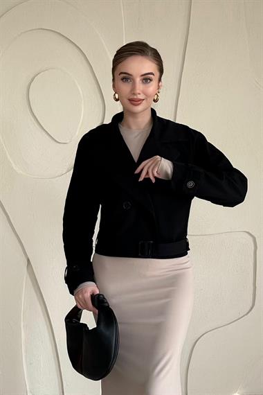 Siyah Kemerli Kısa Trençkot