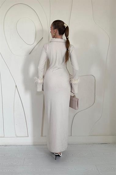 Bej Kol Ucu Tüylü Elbise