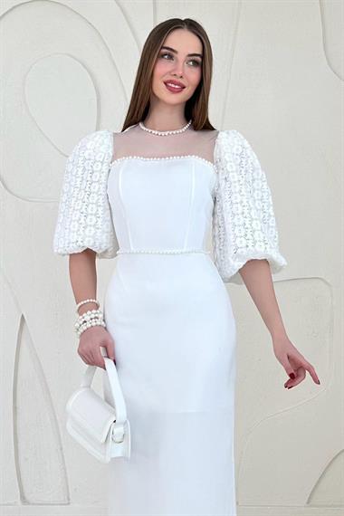 Beyaz Kolları Dantelli İnci Detaylı Elbise