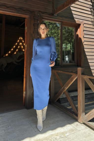 Kolları Örgülü Triko Elbise